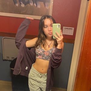 Meet your Posher, Thanah